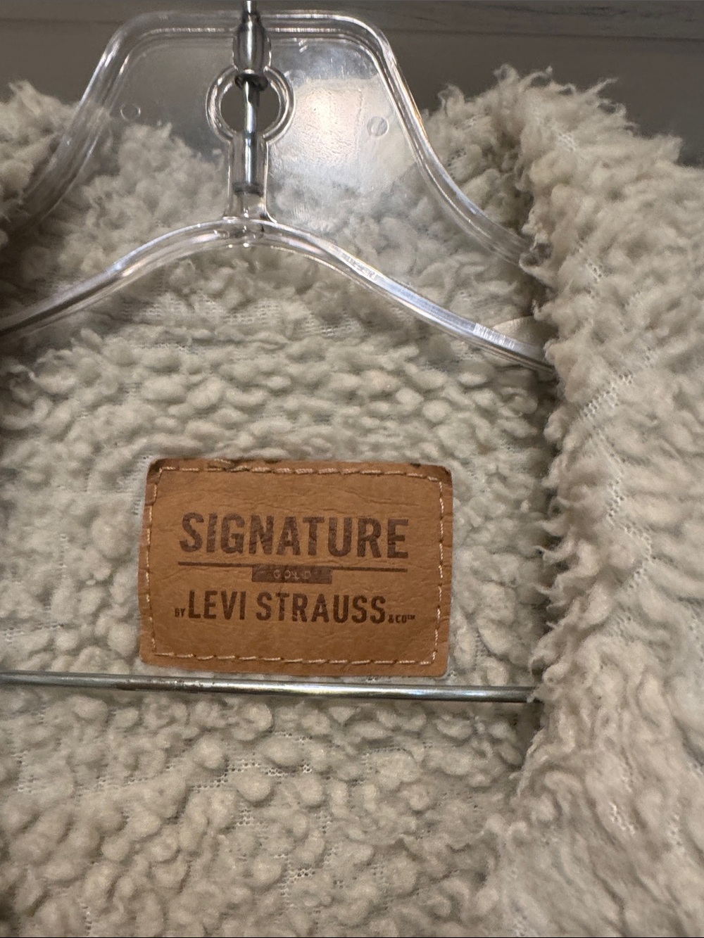 Levi's Light Blue Denim Jacket with Cream Sherpa Collar - Picture 3 of 4